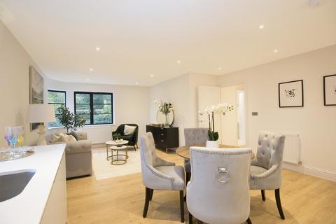 3 bedroom apartment for sale, Oak Hill Grove, Surbiton KT6