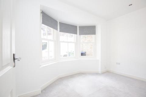 2 Station Road, Kingston Upon Thames, KT2 7AA