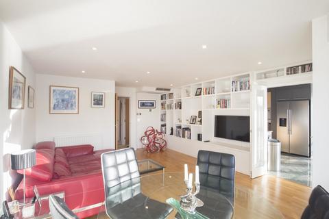 Flat 71, Stevens House Jerome Place, Kingston Upon Thames, KT1 1HX