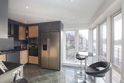 Flat 71, Stevens House Jerome Place, Kingston Upon Thames, KT1 1HX