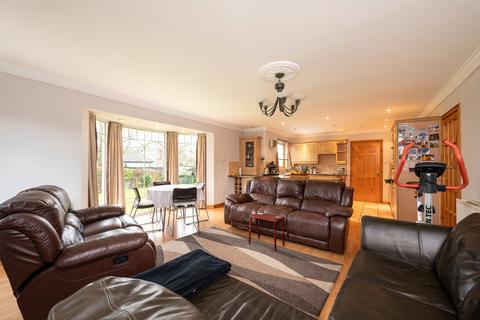 5 bedroom detached house for sale, Bertram Avenue, Carnwath, Lanark, South Lanarkshire