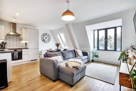 1 bedroom apartment for sale, North Ash Road, New Ash Green, Longfield, Kent, DA3