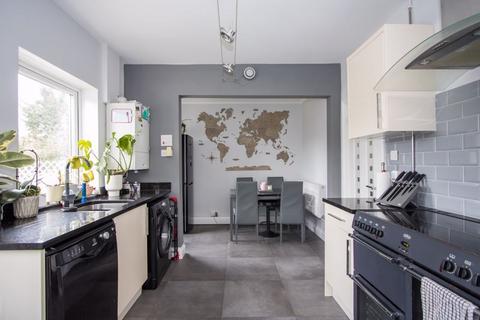 74 Andrew Road, Penarth, CF64 2NT