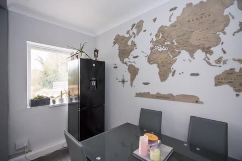 74 Andrew Road, Penarth, CF64 2NT
