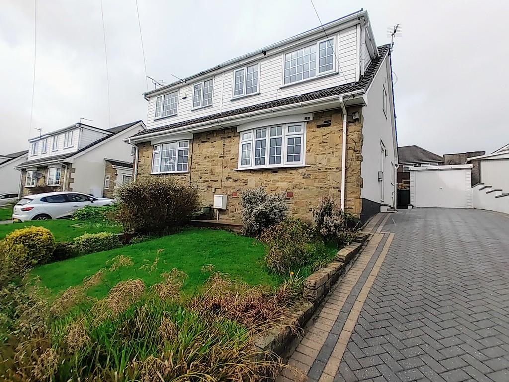 Harcourt Avenue, Thornton 3 bed semidetached house for sale £205,000