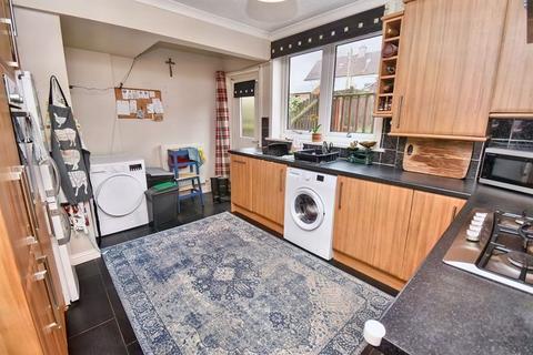 3 bedroom terraced house for sale, St. Andrews Place, Kilsyth