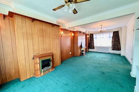 143 Glenview, London, SE2 0SB