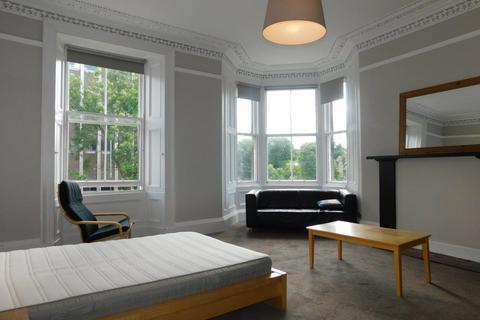 5 bedroom flat to rent, 3, Hope Park Terrace, Edinburgh, EH8 9LZ