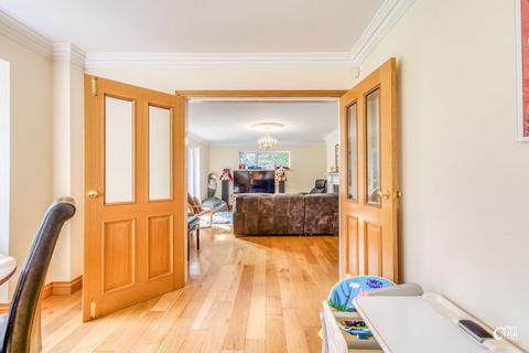 7 Newick Avenue, Sutton Coldfield, B74 3DA