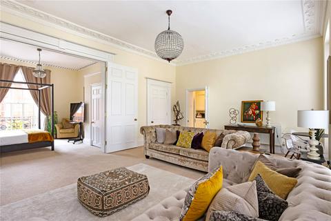 2 bedroom apartment for sale, St. James Square, Cheltenham, Gloucestershire, GL50