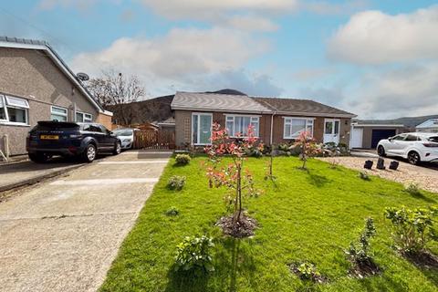 2 bedroom semi-detached bungalow for sale, Cae Gwynan, Dwygylfylchi