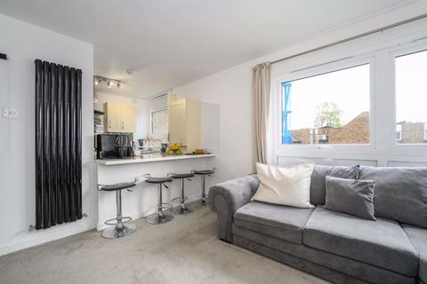 1 bedroom apartment for sale, Grenside Road, Weybridge