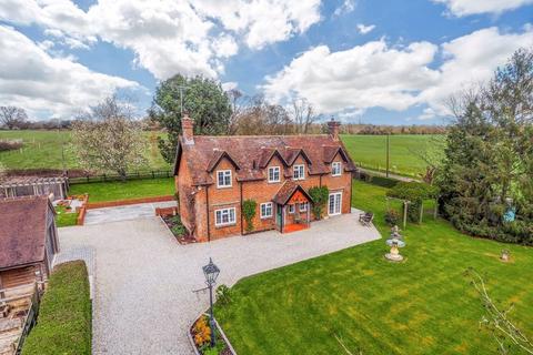 5 bedroom detached house for sale, Partridge Green outskirts