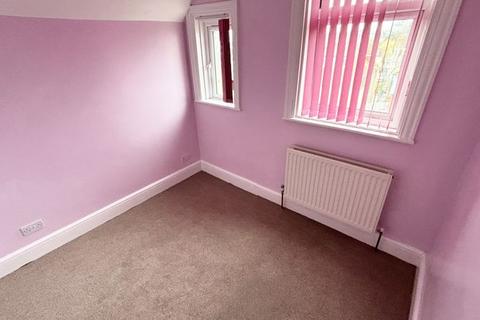 2 bedroom flat to rent, Cliff Avenue, Swanage