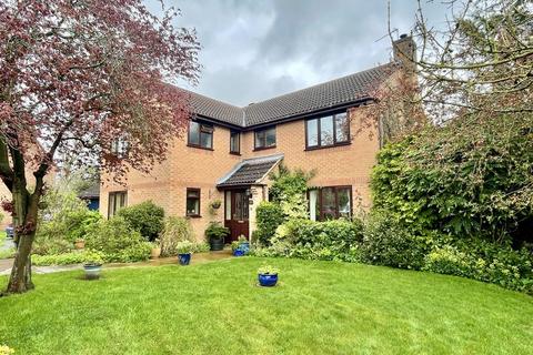 5 bedroom detached house for sale, Grove Drive, Woodhall Spa LN10