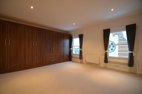 2 bedroom apartment to rent, 119 Merton Road, London SW19