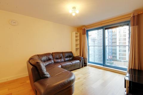 2 bedroom apartment to rent, Westgate Apartments Western Gateway, E16
