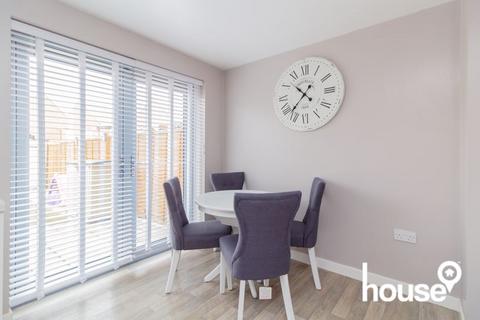 15 Faraday Drive, Minster On Sea, Sheerness, ME12 3UL
