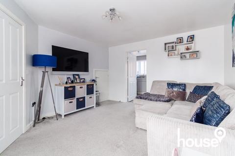 15 Faraday Drive, Minster On Sea, Sheerness, ME12 3UL