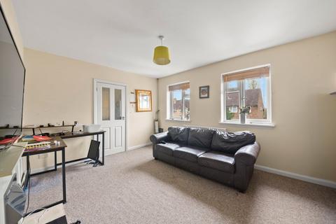 2 bedroom flat for sale, Beavers Lane, Hounslow TW4