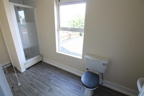 Studio to rent, Shirley Road, Luton, LU1 1NZ