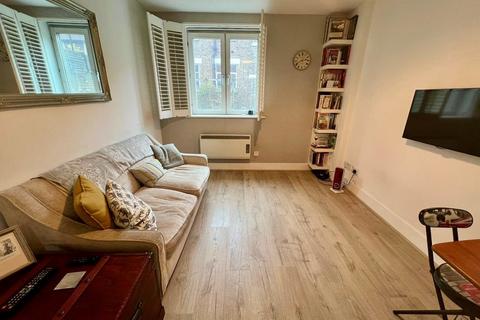 1 bedroom apartment to rent, Westminster Bridge Road, London SE1
