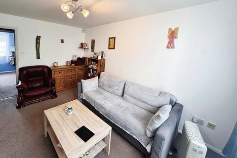 1 bedroom flat to rent, Langbourn Court, Luther King Close, Walthamstow, London, E17