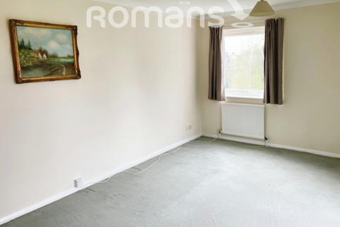 2 bedroom flat to rent, Riseley Road
