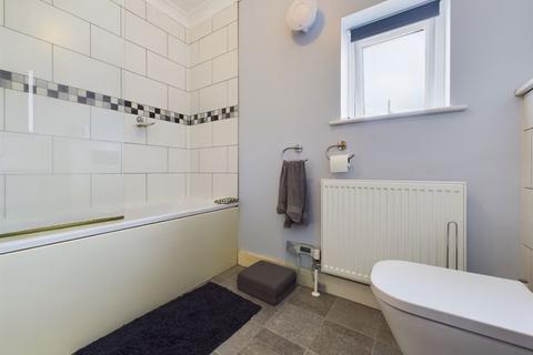 37 Hidderley Park, Camborne, TR14 0DL