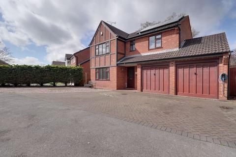 4 bedroom detached house for sale, Lancing Avenue, Stafford ST17