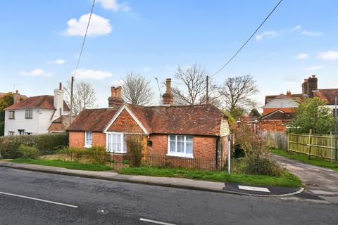2 bedroom detached bungalow for sale, Northiam, East Sussex TN31