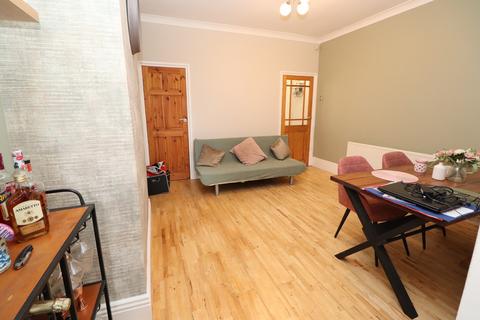 2 bedroom end of terrace house for sale, Vesey Street, Rotherham S62