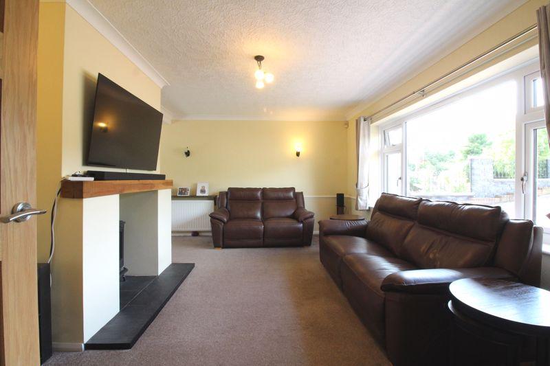 White Oak Drive, Kingswinford DY6 4 bed detached house for sale £450,000