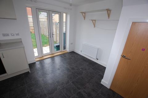 3 bedroom semi-detached house to rent, Sorrel Place, Bristol BS34