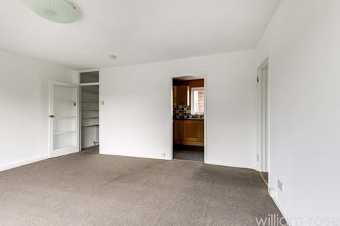 2 bedroom apartment for sale, Horn Lane, Woodford Green IG8