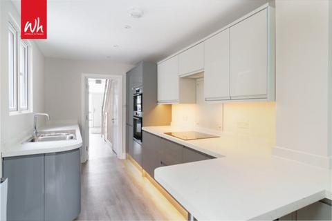 3 bedroom end of terrace house for sale, Roundhill Crescent, Brighton