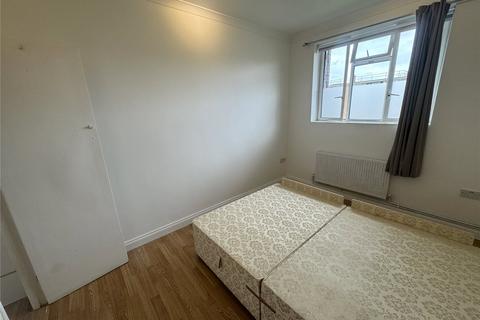 3 bedroom apartment to rent, Stewarts Rd, Wandsworth SW8