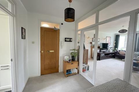 2 bedroom flat for sale, BRAY VILLAGE SL6