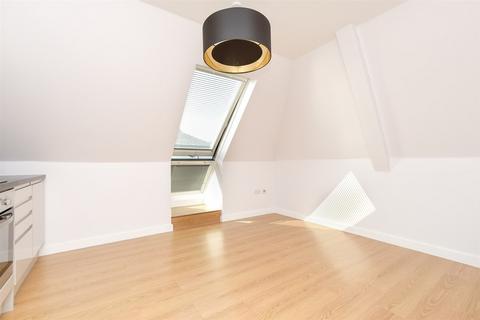 2 bedroom flat for sale, Challenge Court, Leatherhead, Surrey