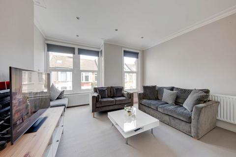 1 bedroom flat for sale, Connaught Road, Chingford, London
