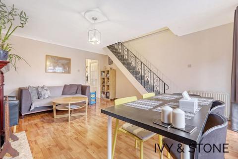 2 bedroom end of terrace house for sale, Higham Place, London