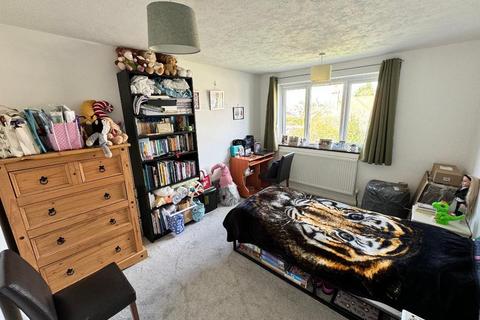 34 Ballinghall Close, Bedford, MK41 0AB