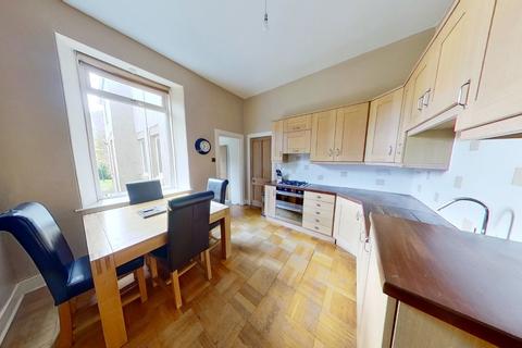 2 bedroom flat to rent, Balmoral Place, West End, Aberdeen, AB10