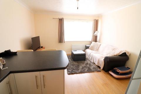 undefined, Luton LU4