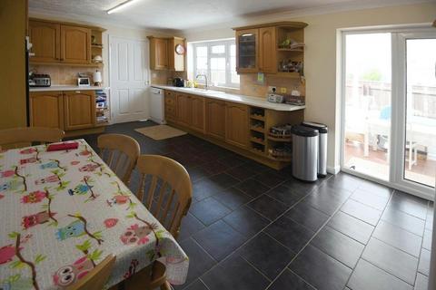 3 bedroom detached bungalow for sale, Fridaybridge Road, Elm, Wisbech, Cambridgeshire, PE14 0AT