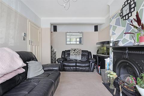 3 bedroom end of terrace house for sale, York Road, Chingford, London, E4