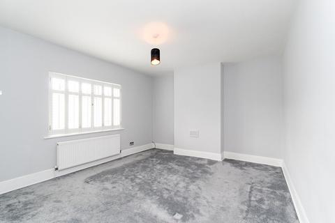 4 bedroom terraced house to rent, Kenwyn Drive, London NW2
