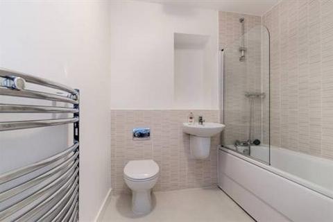 2 bedroom apartment to rent, 1 Friern Barnet Road, London N11