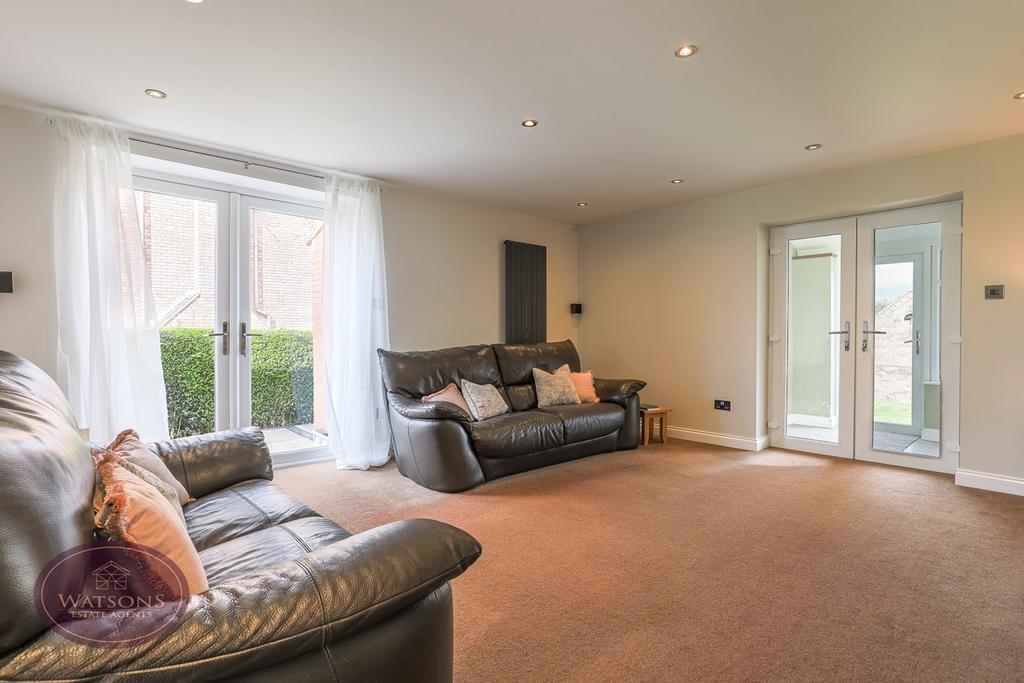 Commonside, Selston, Nottingham, NG16 4 bed detached house for sale £