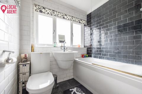 4, Copperfield Court Chapel Hill, Crayford, Dartford, DA1 4DJ